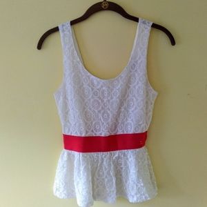 Sleeveless professional top